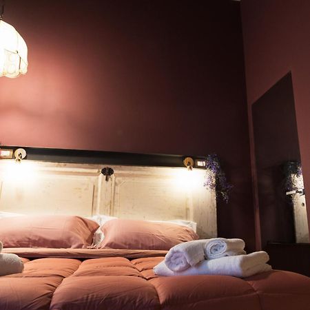 I Leoni Di Rosaroll Bed & Breakfast Napoli Dış mekan fotoğraf