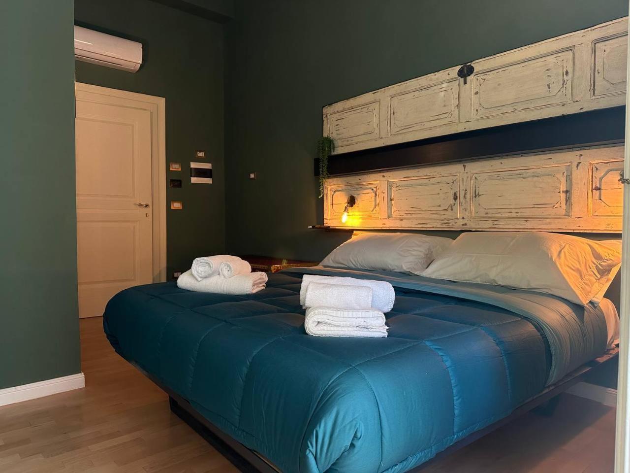 I Leoni Di Rosaroll Bed & Breakfast Napoli Dış mekan fotoğraf